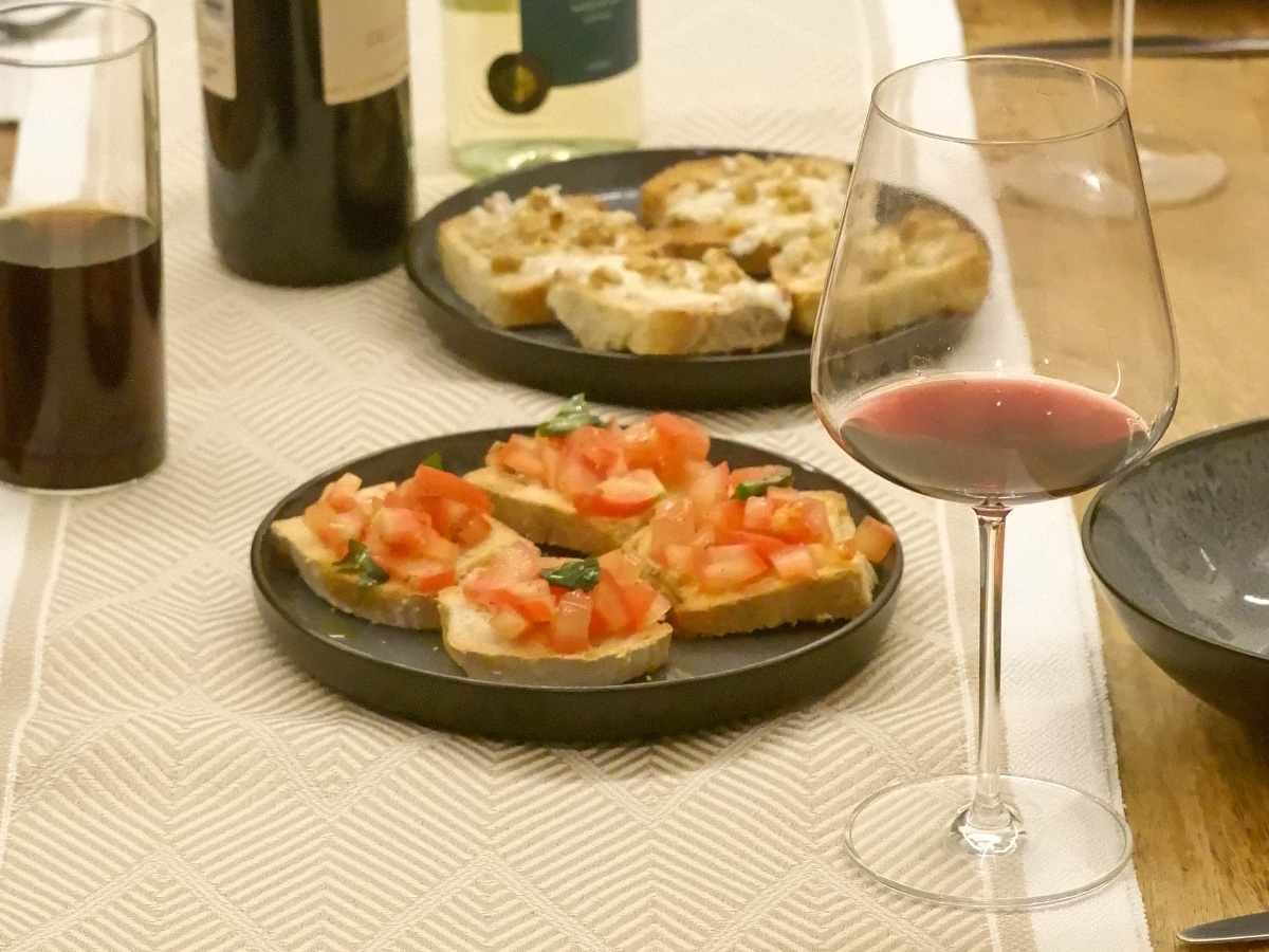 Casa di Alessio — kitchen and living room